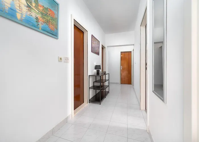 Lech Hvar * フヴァル